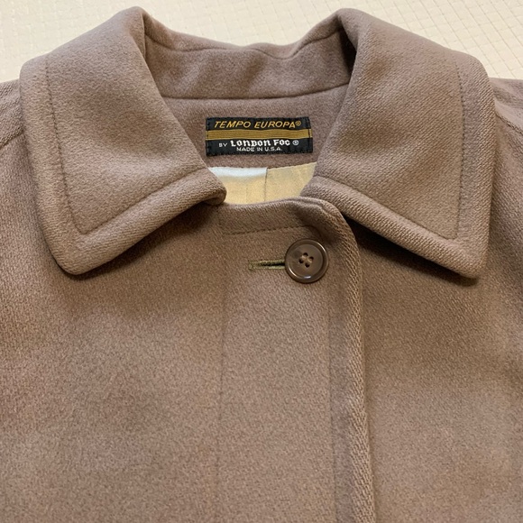 Vintage London Fog ‘Tempo Europa’ camel colored 100% wool coat - Picture 13 of 16